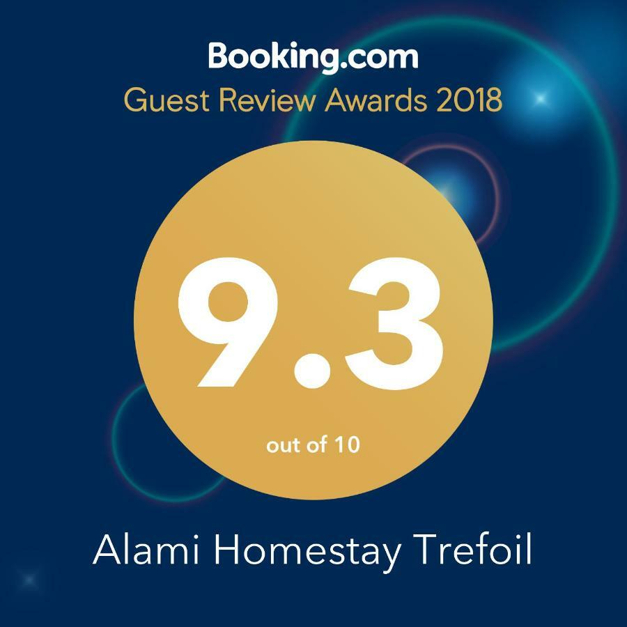 Alami Homestay Trefoil Kuala Selangor Extérieur photo